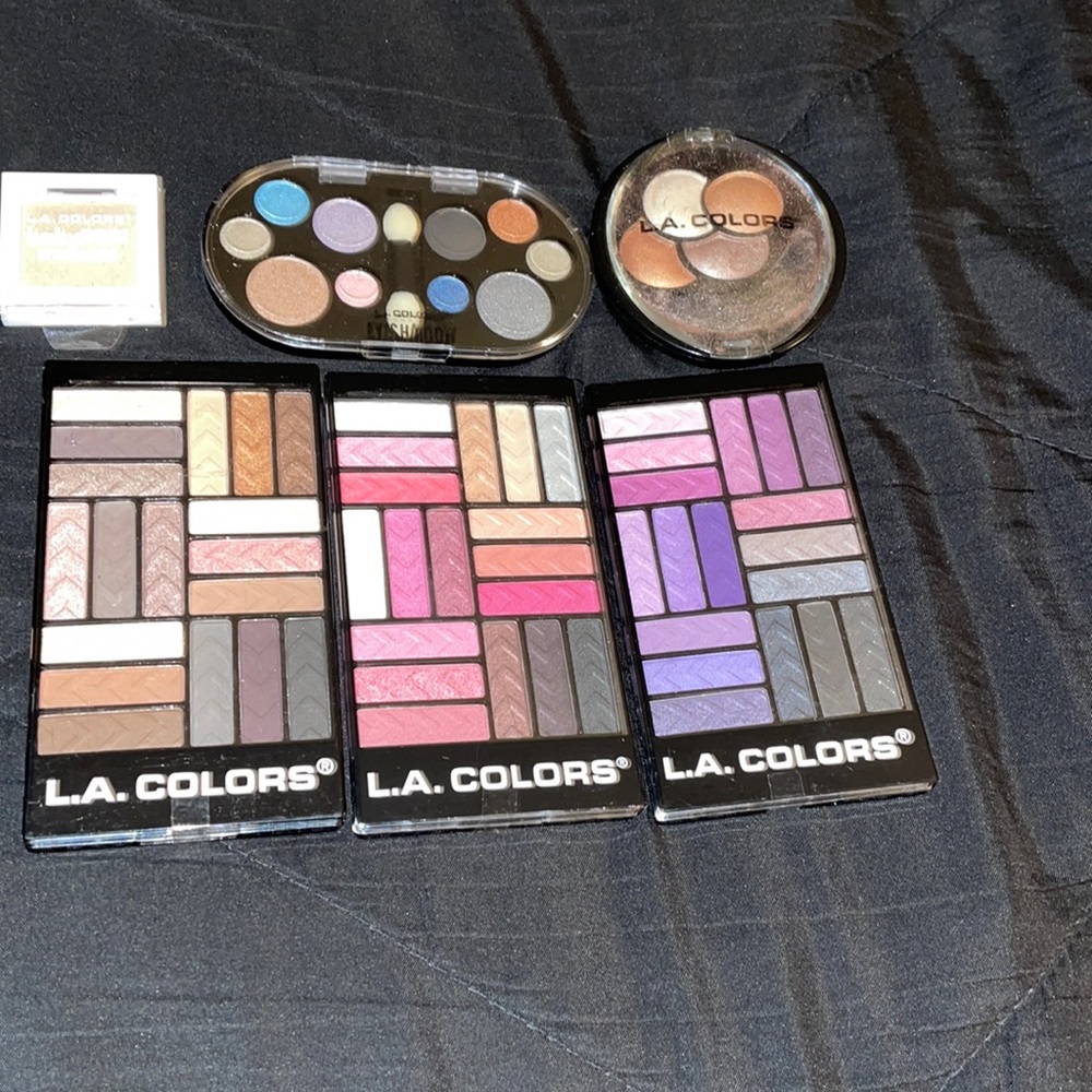 🔥Sale🔥Beautiful eyeshadow bundle..all have never been used..NWOT